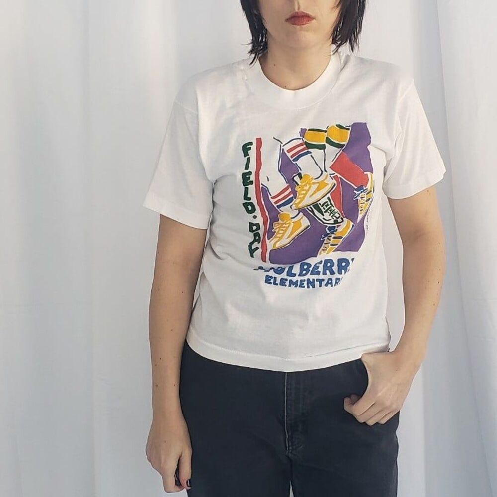 90s Elementary School Field Day Tee‎